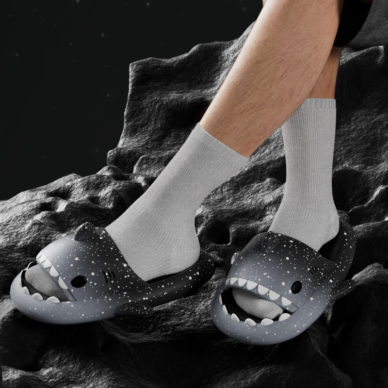 Cute Cartoon Shark Slippers Fo - Men'S Shoes To Women'S Size recension och pris